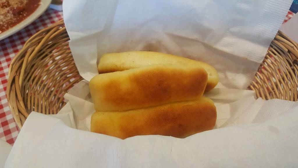 Steves Villa Capri | restaurant | 10412 Mastin St, Overland Park, KS 66212, USA | 9136487770 OR +1 913-648-7770