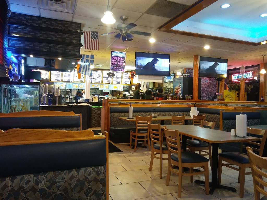 Johnny Ks Patios Gyros | restaurant | 17816 Torrence Ave, Lansing, IL 60438, USA | 7088951500 OR +1 708-895-1500