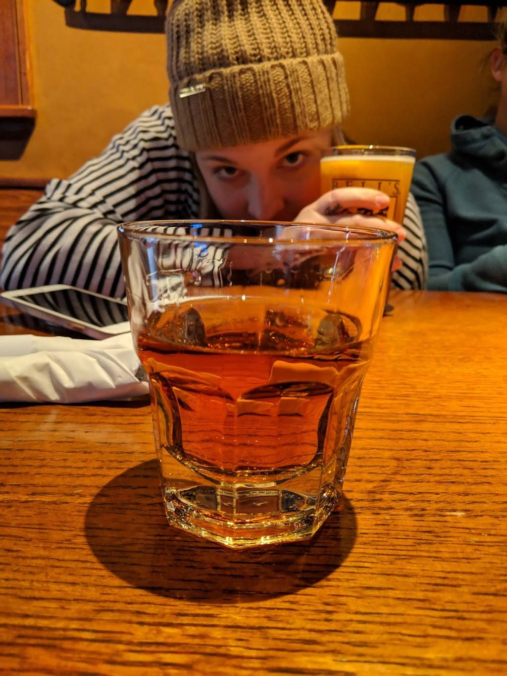 Hooligans Super Bar | restaurant | 2017 E North Ave, Milwaukee, WI 53202, USA | 4142735230 OR +1 414-273-5230