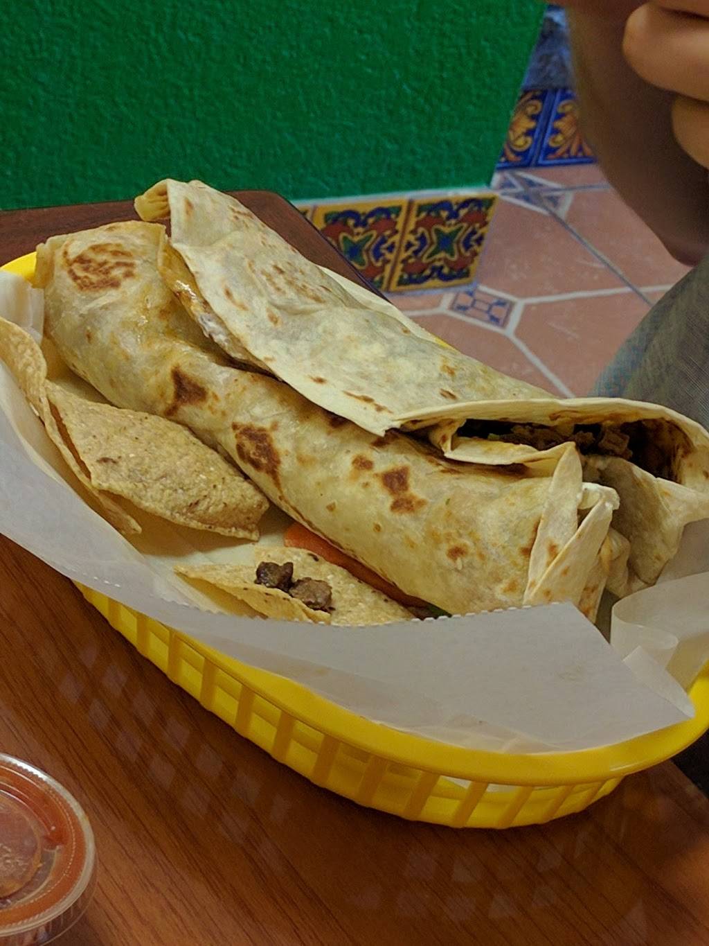 La Costa Tacos Y Mariscos | restaurant | 216 NW Broad St J, Fairburn, GA 30213, USA | 7703766788 OR +1 770-376-6788