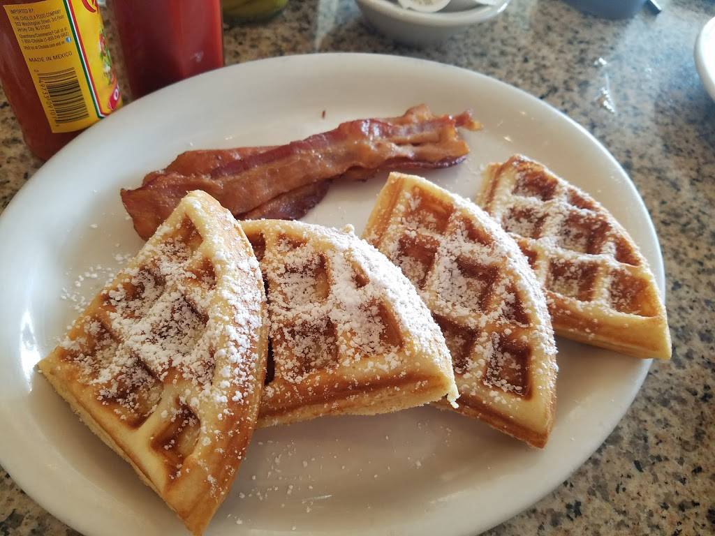 Baccailis Cafe American Country Style Breakfast Lunch Dinner | restaurant | 6734, 3950 N Fry Rd #100, Katy, TX 77449, USA | 2815791828 OR +1 281-579-1828