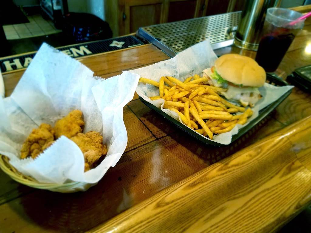 Patio Bar & Grill | restaurant | 601 N Wisconsin St, Port Washington, WI 53074, USA | 2622683808 OR +1 262-268-3808