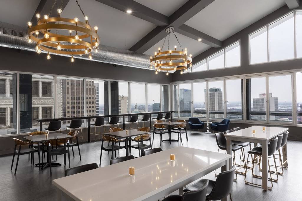 Form Skybar | restaurant | 705 Olive St, St. Louis, MO 63101, USA | 3142414300 OR +1 314-241-4300