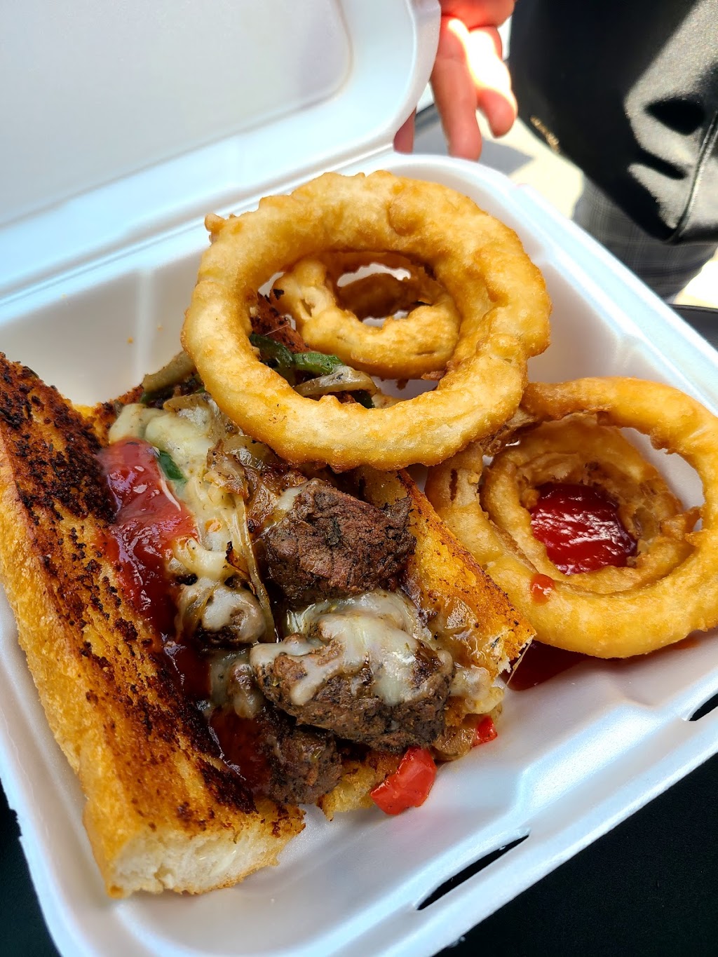 Pint House Bar & Grill | restaurant | 265 S Main St, Yuma, AZ 85364, USA | 9287820499 OR +1 928-782-0499