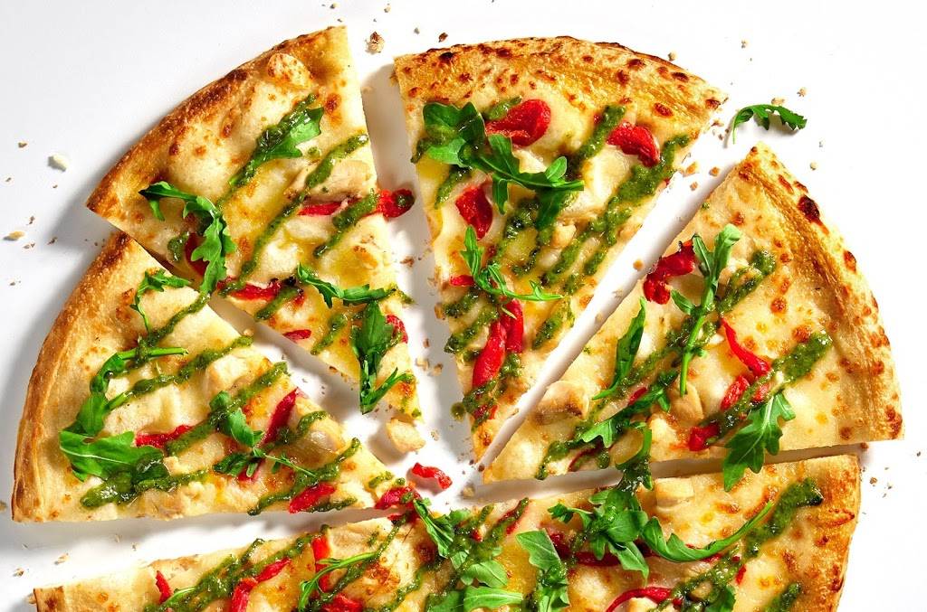 Blaze Pizza | meal takeaway | 20 Clair Rd W Unit 1, Guelph, ON N1L 0A8, Canada | 2269090080 OR +1 226-909-0080