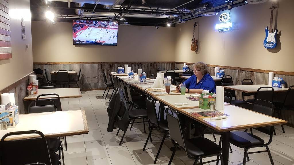 Trail Boss BBQ | restaurant | 207 W Broadway, Ashland, MO 65010, USA | 5734880227 OR +1 573-488-0227