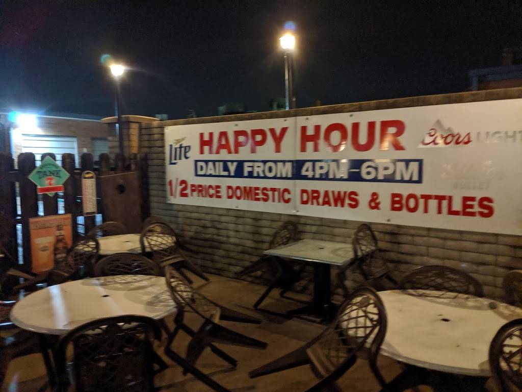 Oasis Lounge | night club | 4121 W Maple St, Wichita, KS 67209, USA | 3169439260 OR +1 316-943-9260