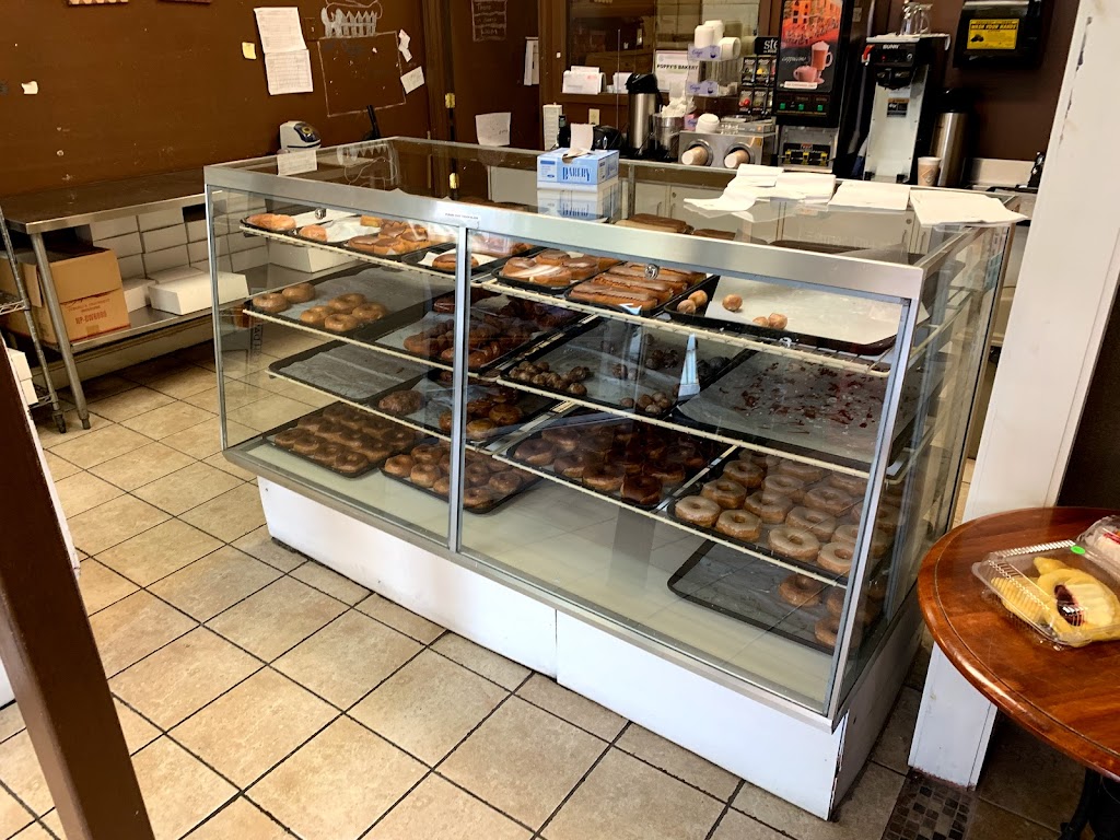 Poppys Bakery | bakery | 865 Wilkinson Blvd A, Frankfort, KY 40601, USA | 5028755535 OR +1 502-875-5535