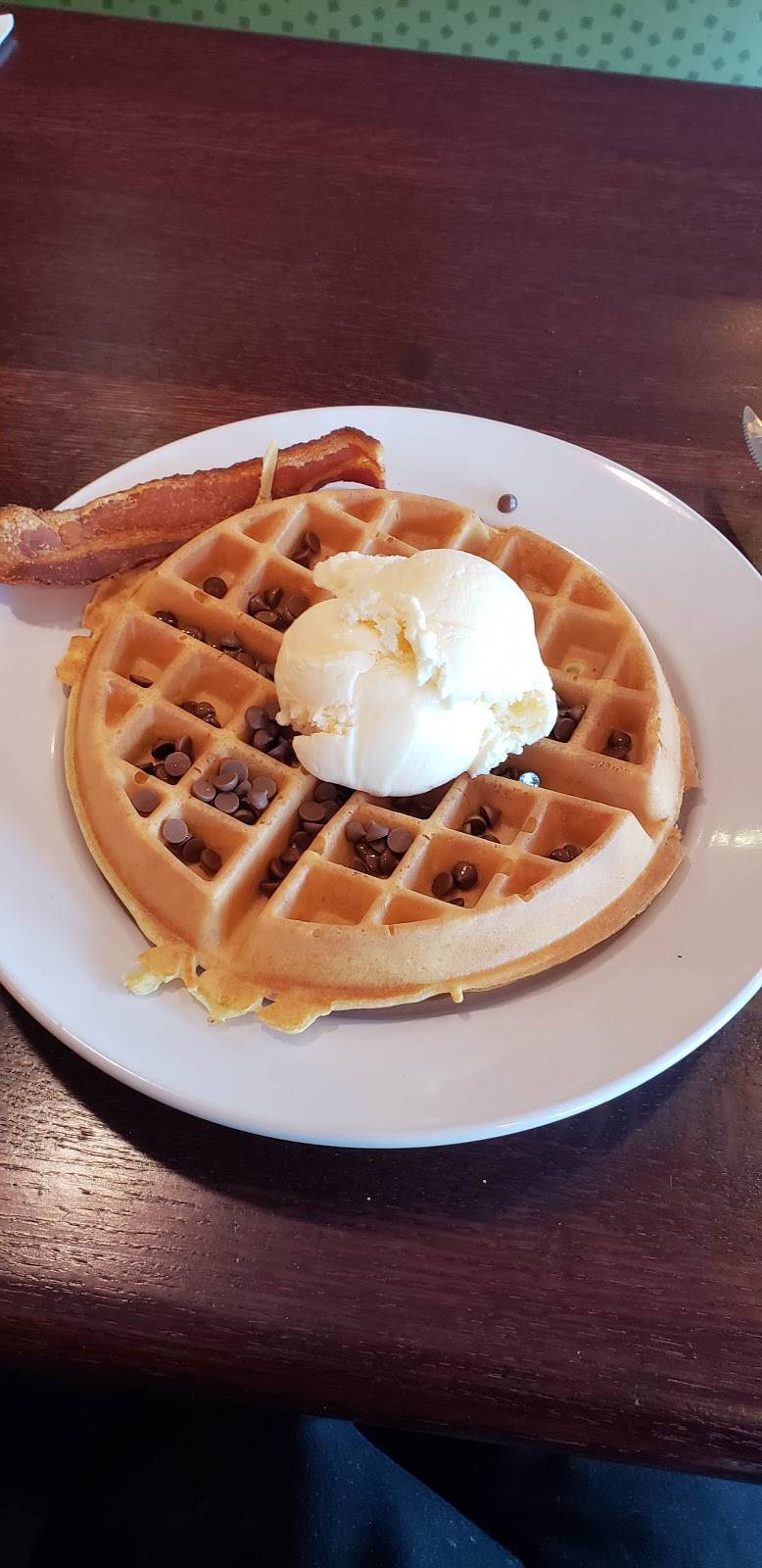 Pauls Family Diner | restaurant | 320 US-46, Mountain Lakes, NJ 07046, USA | 9736274436 OR +1 973-627-4436