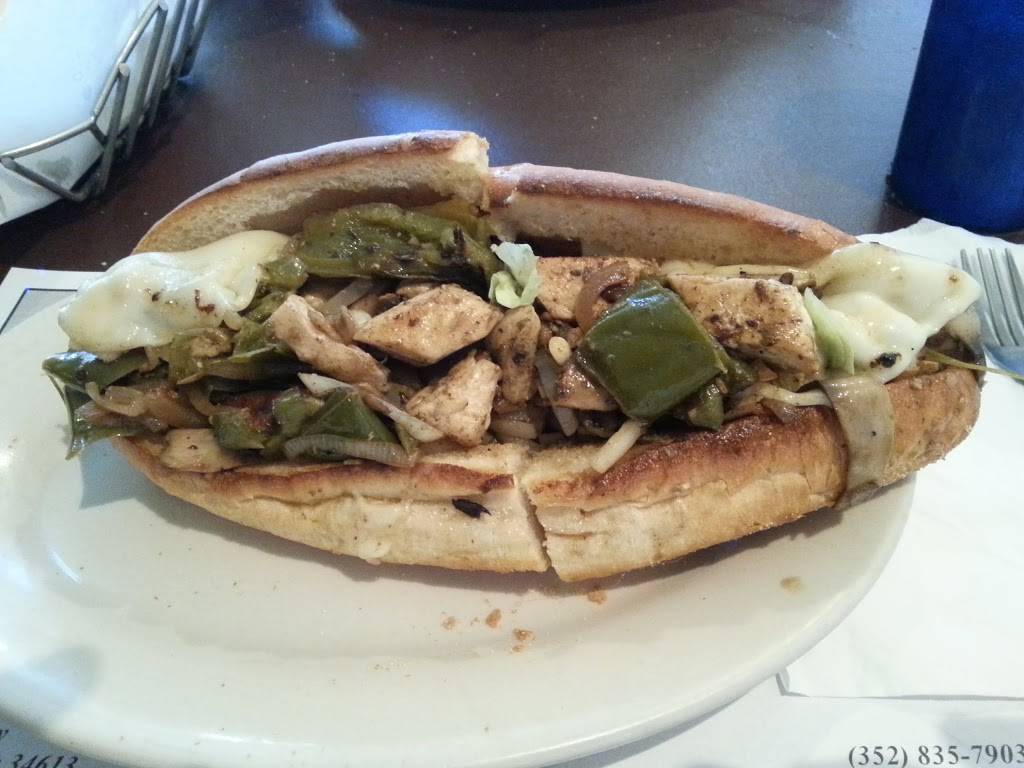 Gennaros Pizza | restaurant | 7375 Commercial Way, Weeki Wachee, FL 34613, USA | 3528357903 OR +1 352-835-7903