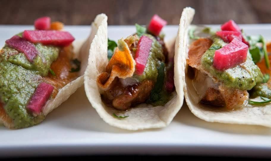 Takito Kitchen | restaurant | 2013 W Division St, Chicago, IL 60622, USA | 7736879620 OR +1 773-687-9620