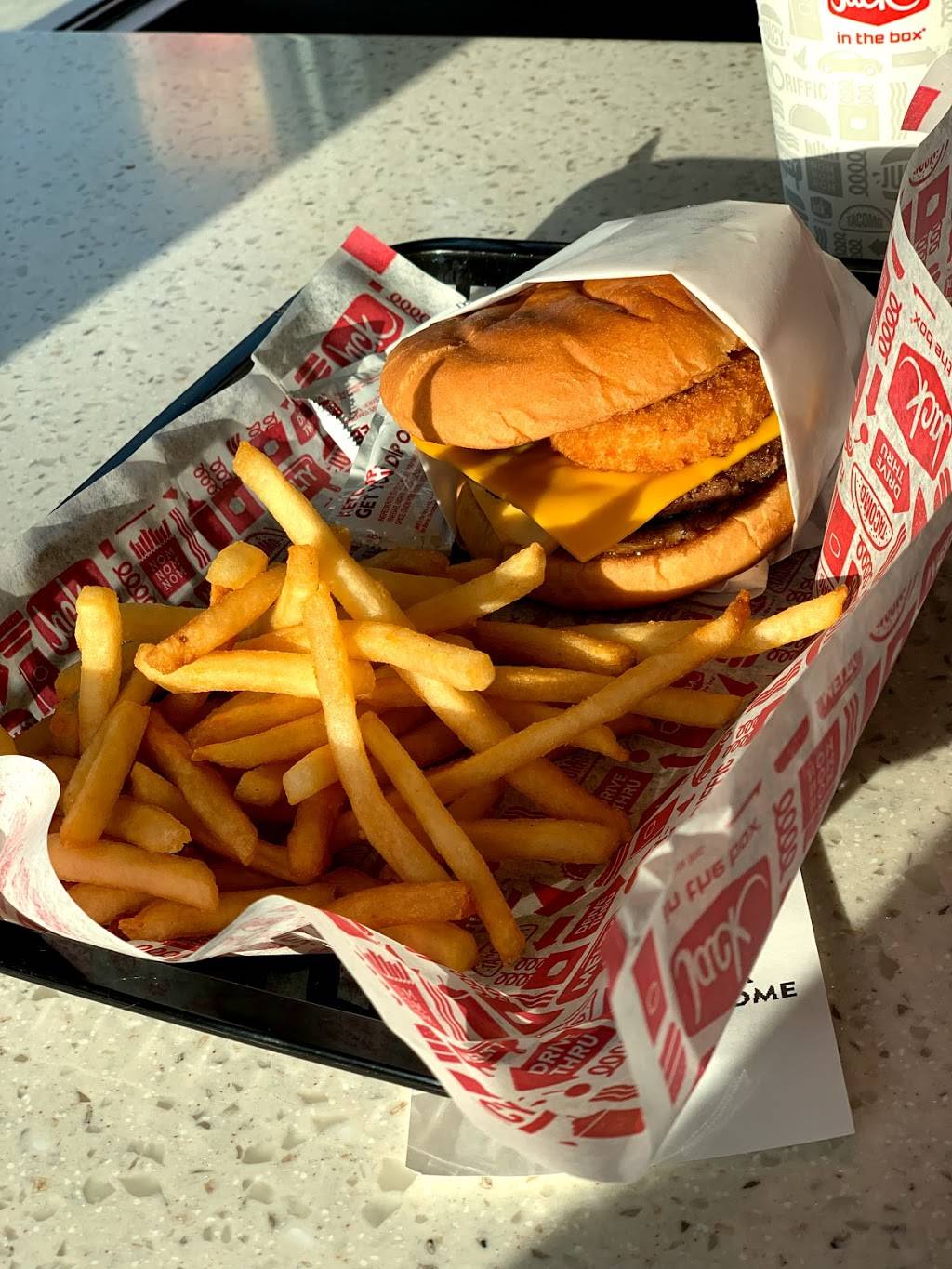 Jack in the Box | restaurant | 340 15th St NE, Auburn, WA 98002, USA | 2539396860 OR +1 253-939-6860