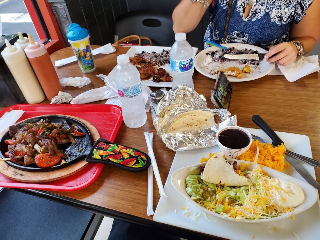 La Granja | restaurant | 3240 Old Boynton Road, Boynton Beach, FL 33436, USA | 5617349397 OR +1 561-734-9397