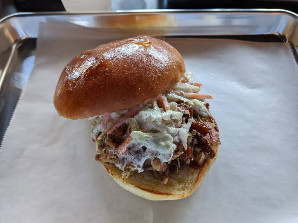 Smoqehouse, | restaurant | 6112 S Tamiami Trail, Sarasota, FL 34231, USA | 9419239090 OR +1 941-923-9090