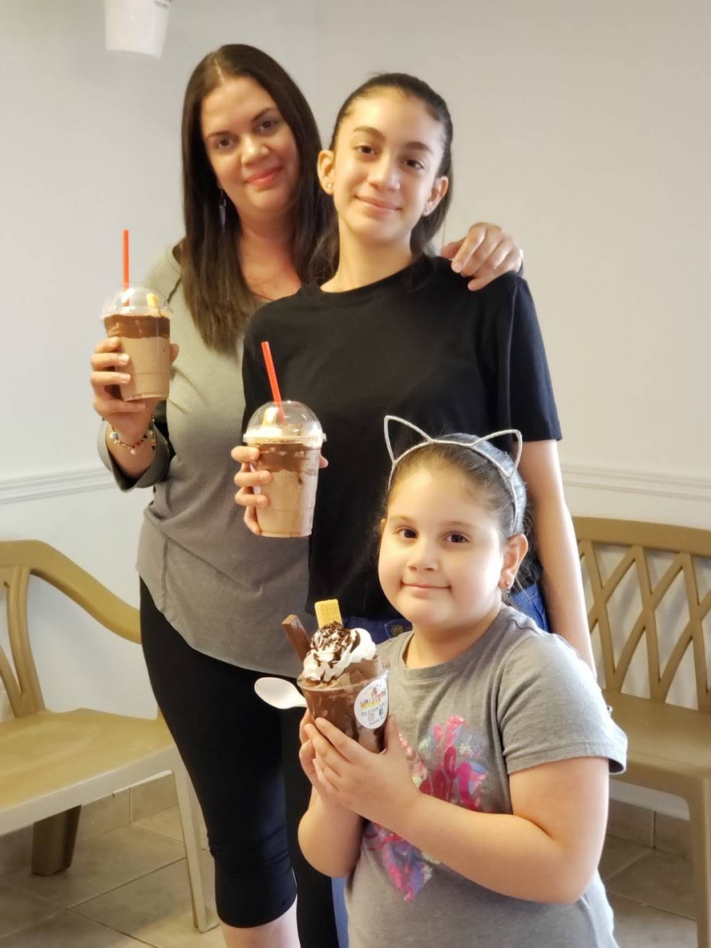 magicream | restaurant | 2558 U.S. Highway 17-92 North, Haines City, FL 33844, USA | 4077151363 OR +1 407-715-1363