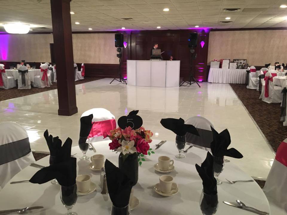 Premier Events Center | restaurant | 20400 S Nunneley Rd, Clinton Twp, MI 48035, USA | 5867917760 OR +1 586-791-7760