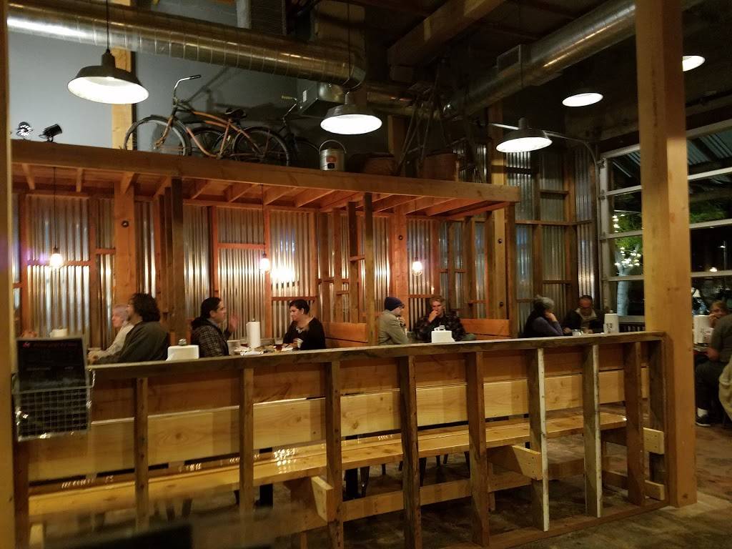 When Pigs Fly BBQ | restaurant | 230 Main St, Vista, CA 92084, USA | 7602957993 OR +1 760-295-7993