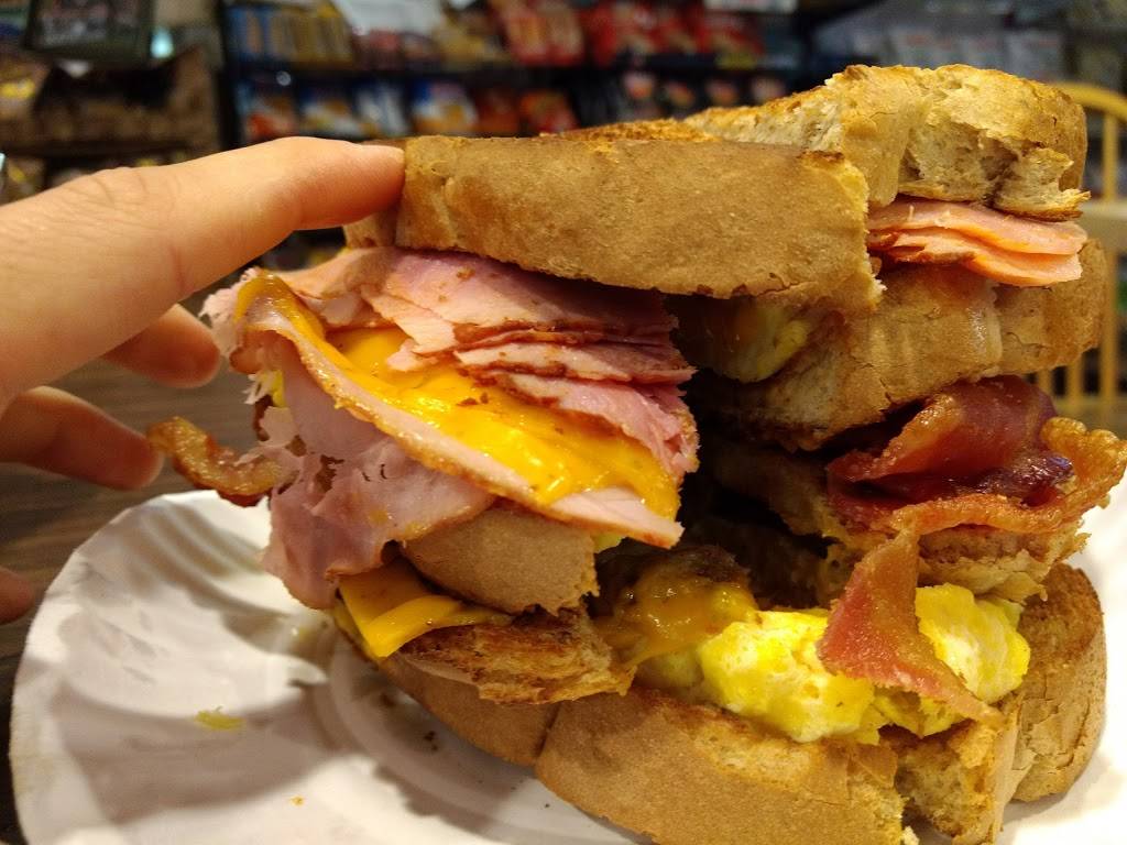 The Goosemen | restaurant | 102 W 4th St, Bethlehem, PA 18015, USA | 6108680176 OR +1 610-868-0176