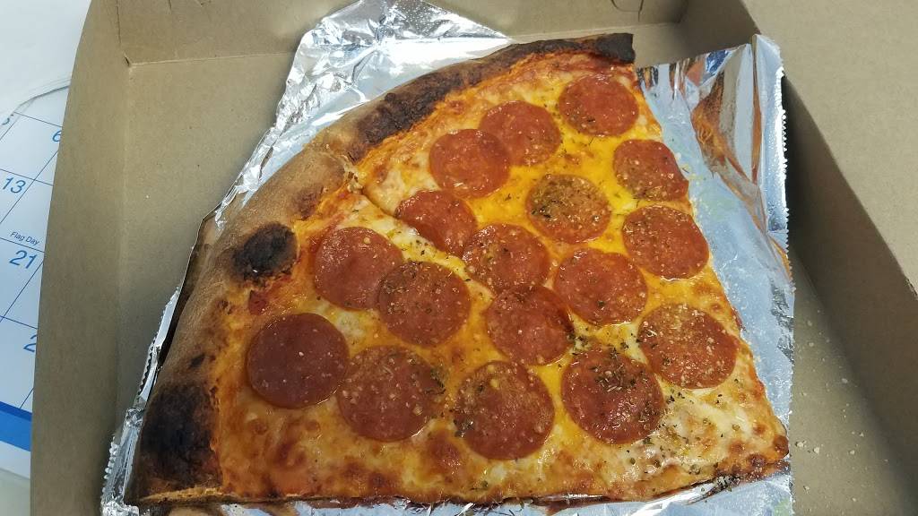 Roccos Pizzeria | restaurant | 7432 Ritchie Hwy, Glen Burnie, MD 21061, USA | 4107606526 OR +1 410-760-6526