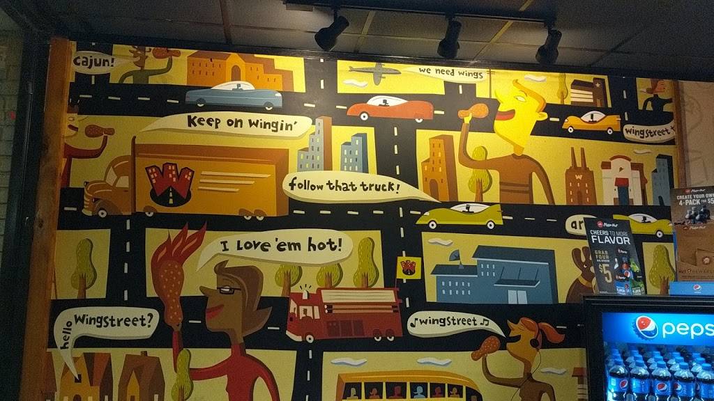 Pizza Hut | restaurant | 729 W Lumsden Rd #14, Brandon, FL 33511, USA | 8136848080 OR +1 813-684-8080