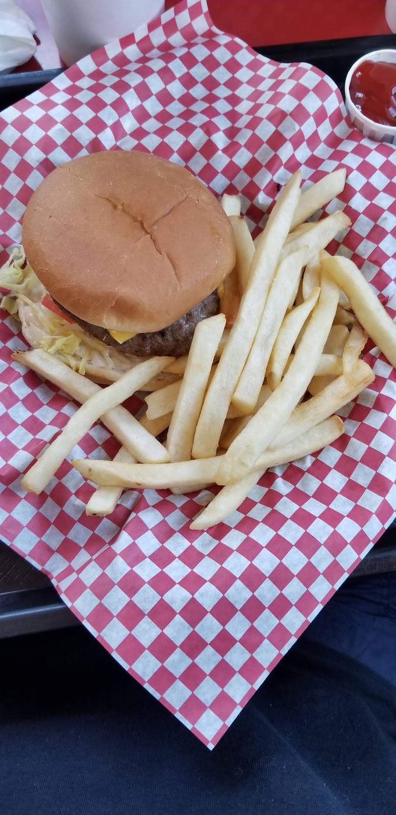 Depot Dairy Bar & Restaurant | restaurant | 90 Depot St, Camden, OH 45311, USA | 9374523653 OR +1 937-452-3653