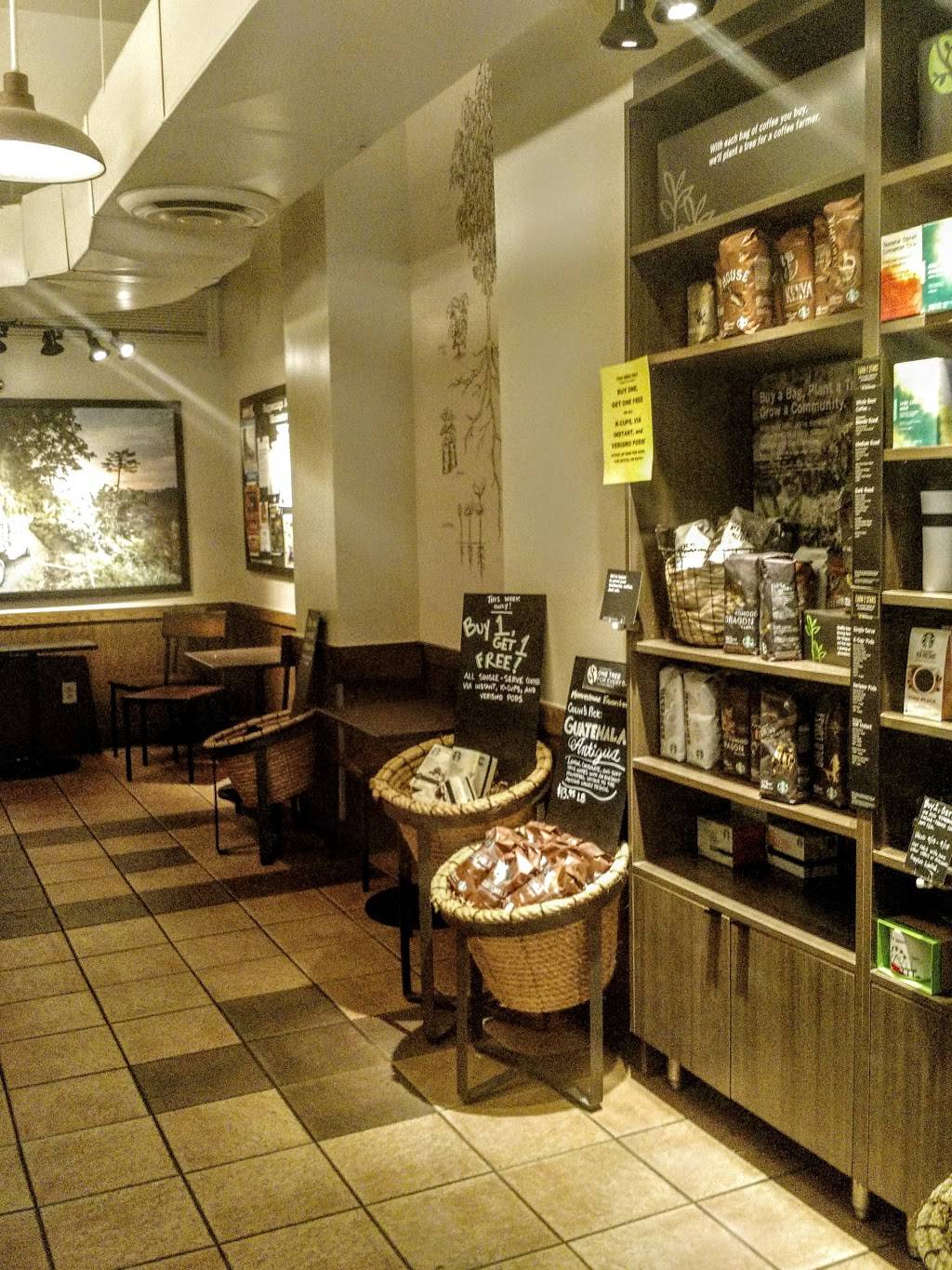 Starbucks | cafe | 41 E Main St, Moorestown, NJ 08057, USA | 8567228175 OR +1 856-722-8175