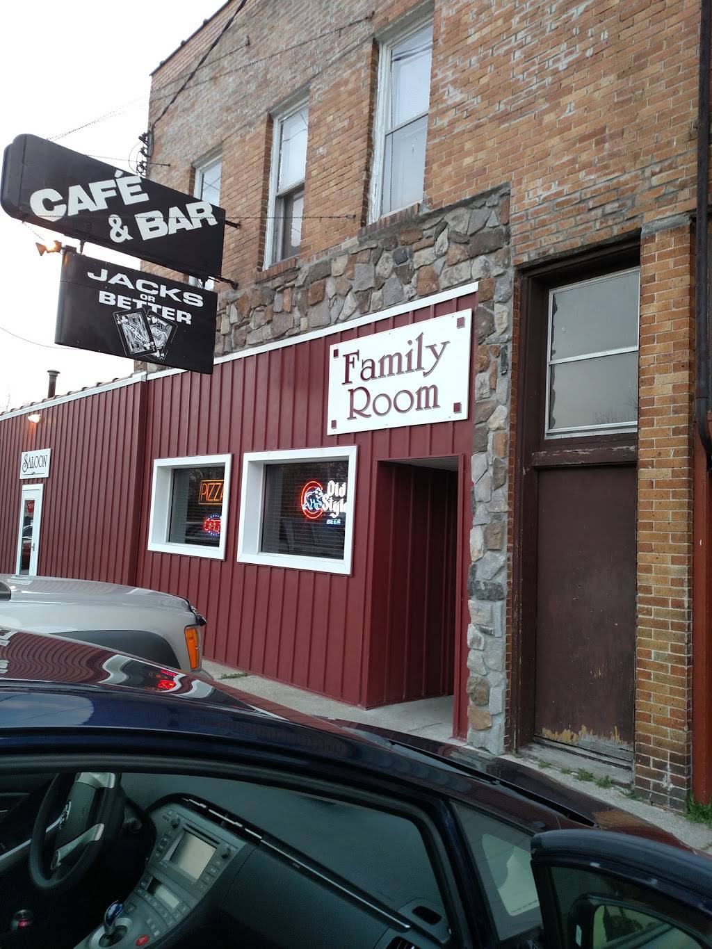 Jacks Or Better | restaurant | 23710 Parrish Ave, Schneider, IN 46376, USA | 2195529616 OR +1 219-552-9616