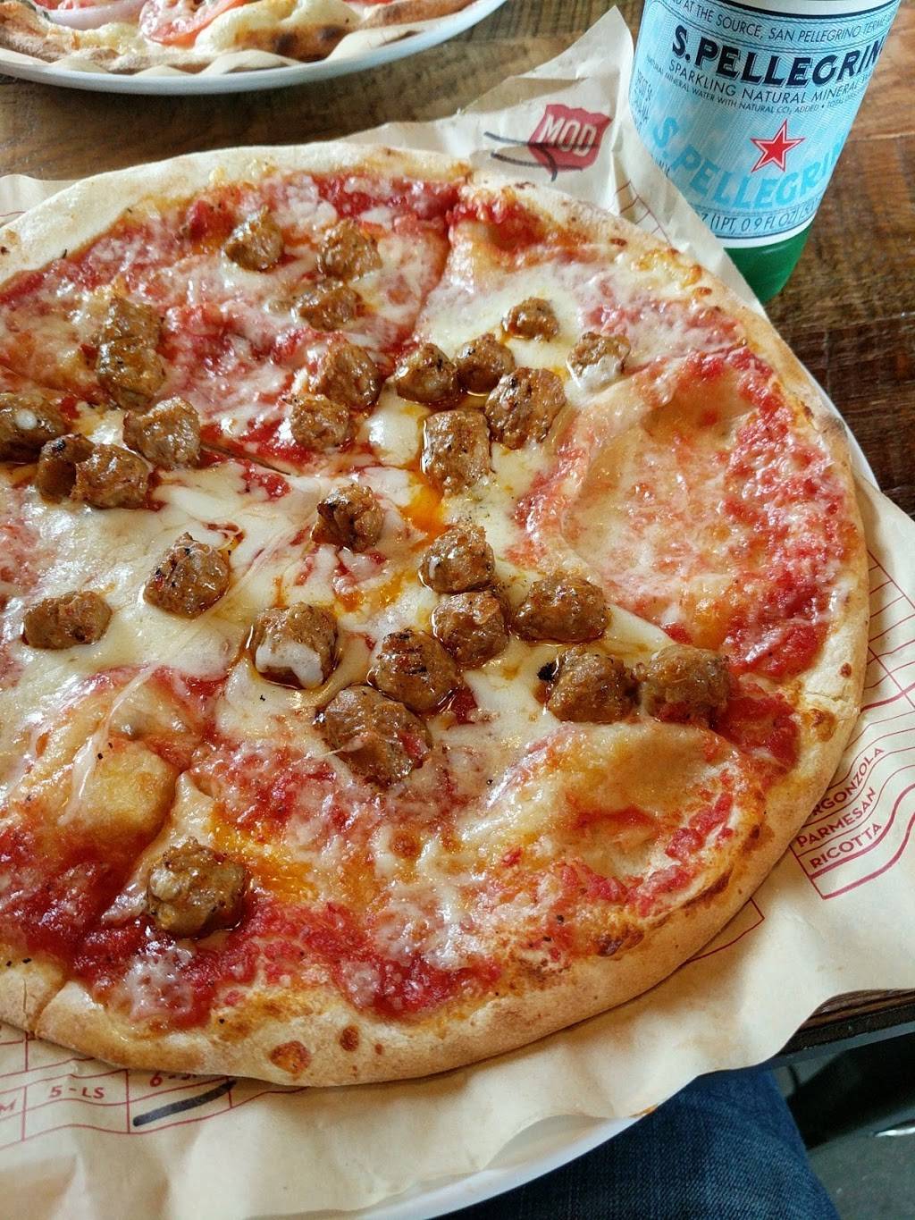 MOD Pizza | restaurant | 9250 76th St a, Pleasant Prairie, WI 53158, USA | 2624844060 OR +1 262-484-4060