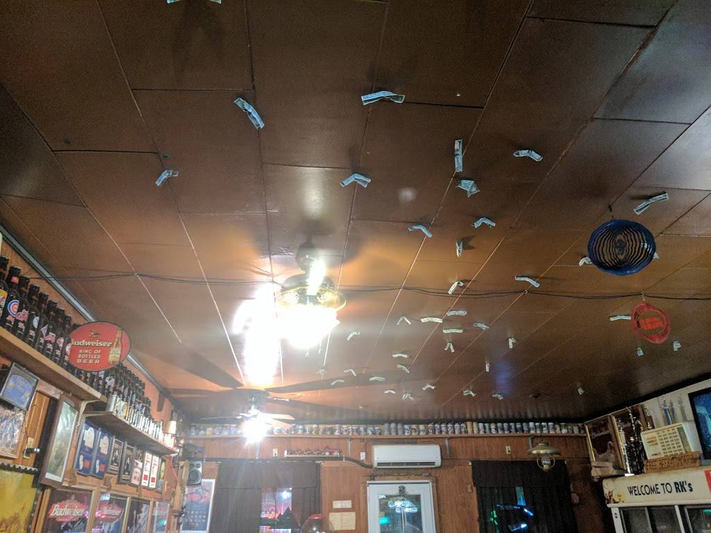 R Ks Bar & Grill | restaurant | 159 Center Ave, Malmo, NE 68040, USA | 4026425571 OR +1 402-642-5571