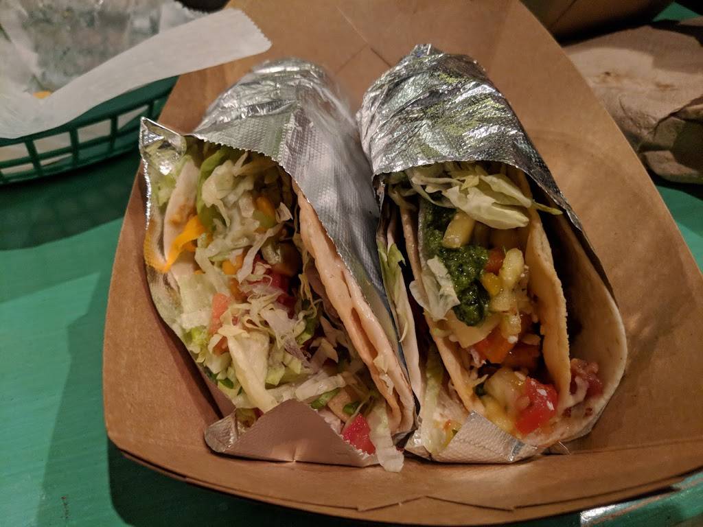 Barrio Lakewood | restaurant | 15527 Madison Ave, Lakewood, OH 44107, USA | 2162267714 OR +1 216-226-7714