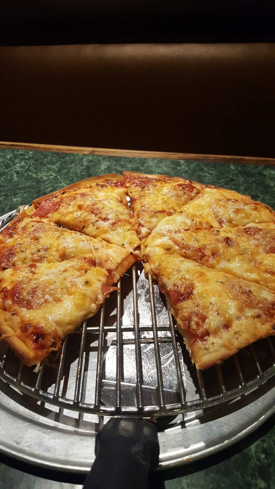 Aurelios Pizza | restaurant | 15901 Oak Park Ave, Tinley Park, IL 60477, USA | 7084294600 OR +1 708-429-4600