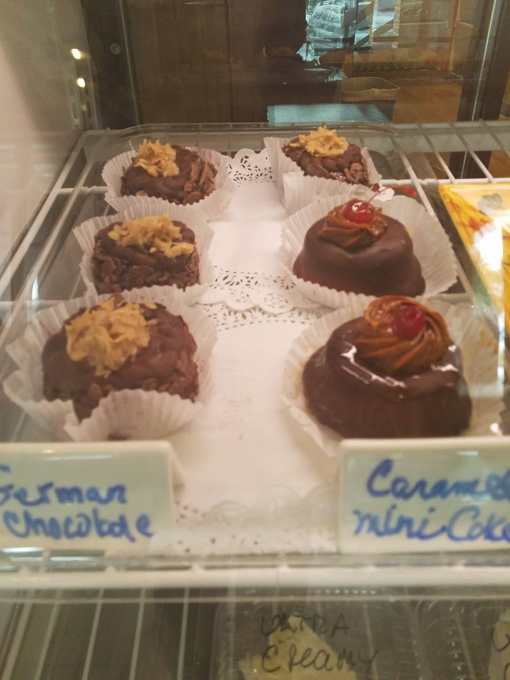 Seasons Cafe | restaurant | 15 Village Center Dr, Reading, PA 19607, USA | 6104010303 OR +1 610-401-0303