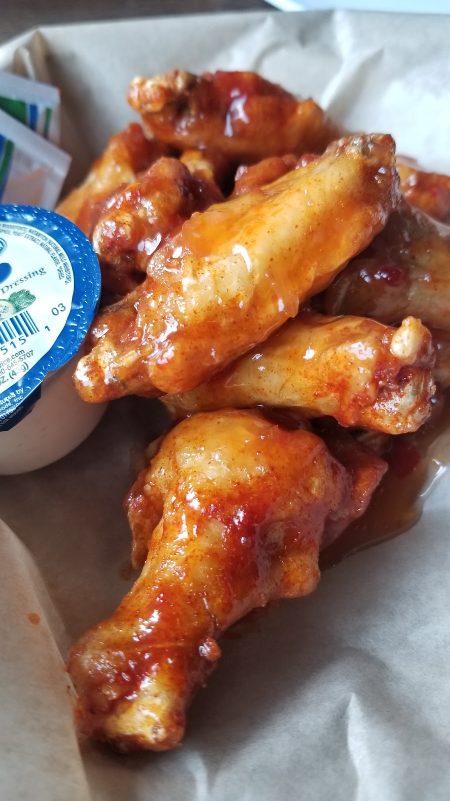 Frankies Wings & Things | restaurant | 2430 S Washington Ave #115, Titusville, FL 32780, USA | 3215673339 OR +1 321-567-3339