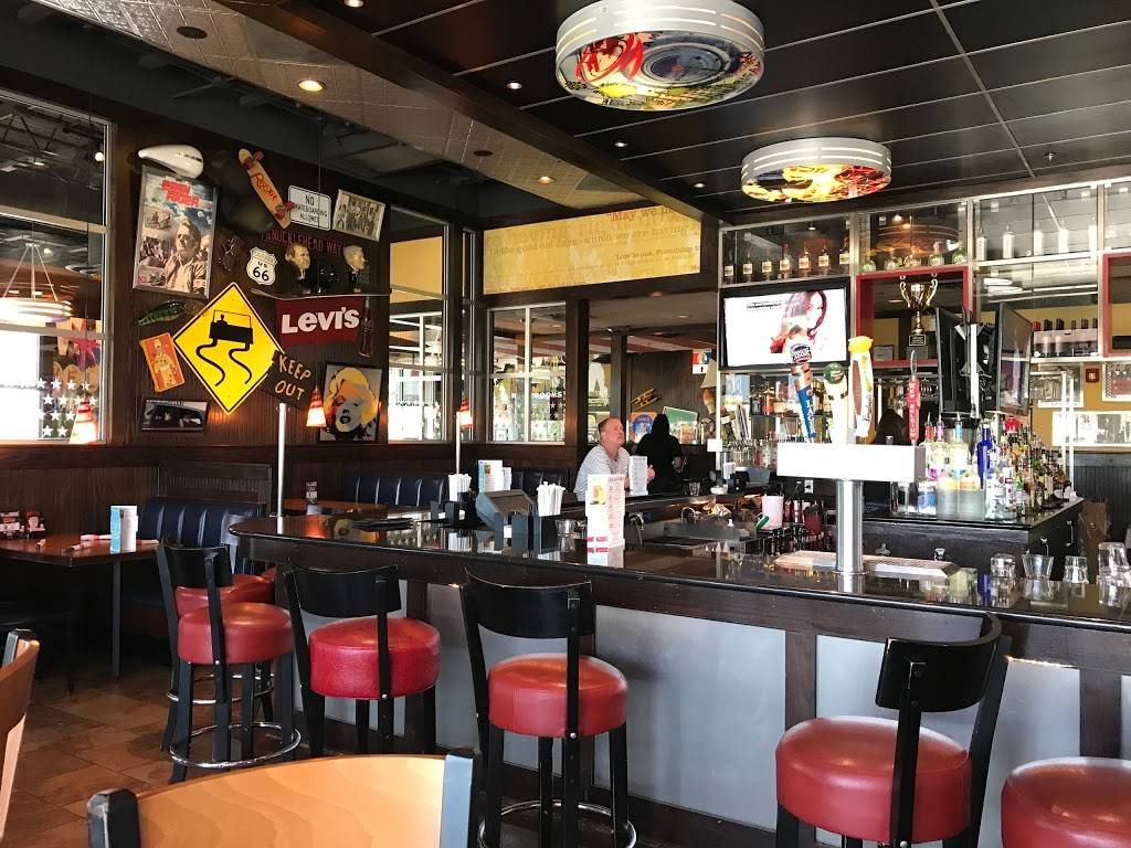 TGI Fridays | restaurant | 6800 Whitmore Lake Rd, Brighton, MI 48116, USA | 8108440541 OR +1 810-844-0541