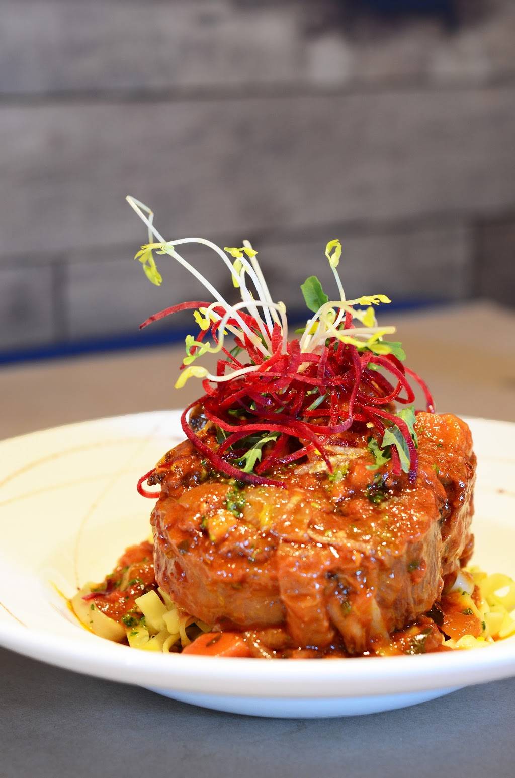 Villa Lucca | restaurant | 482 Boulevard Adolphe-Chapleau, Bois-des-Filion, QC J6Z 1J8, Canada | 4509515661 OR +1 450-951-5661