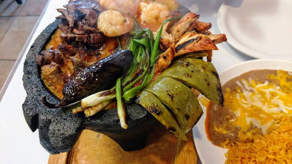 Plaza Jalisco | restaurant | 384 Placerville Dr Suite A, Placerville, CA 95667, USA | 5303033696 OR +1 530-303-3696