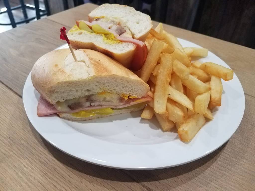 Sauganash Grill | restaurant | 6005 N Sauganash Ave, Chicago, IL 60646, USA | 7736287266 OR +1 773-628-7266