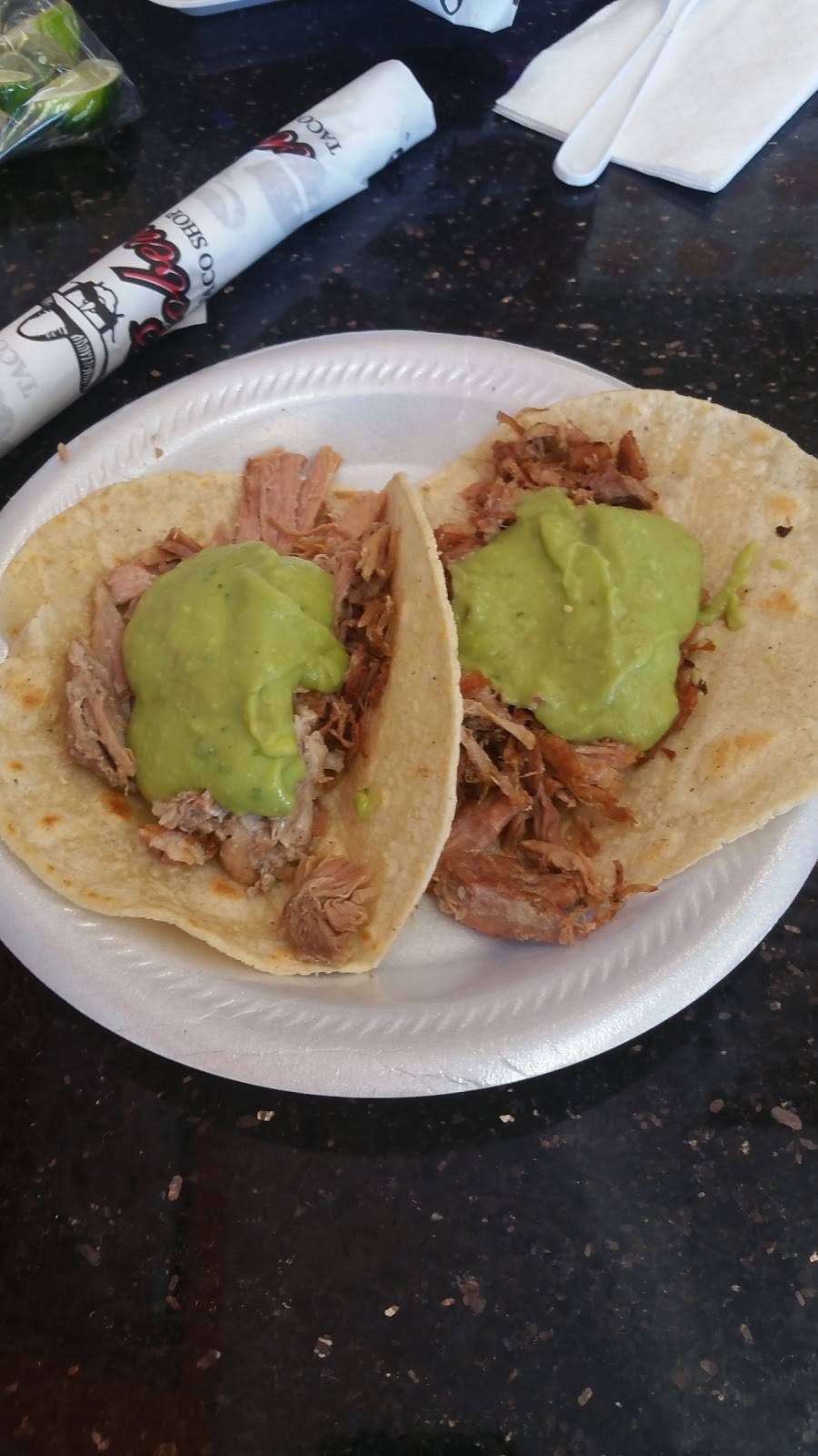 Robertos Taco Shop | restaurant | Rainbow Plaza, 907 S Rainbow Blvd, Las Vegas, NV 89128, USA | 7022582699 OR +1 702-258-2699