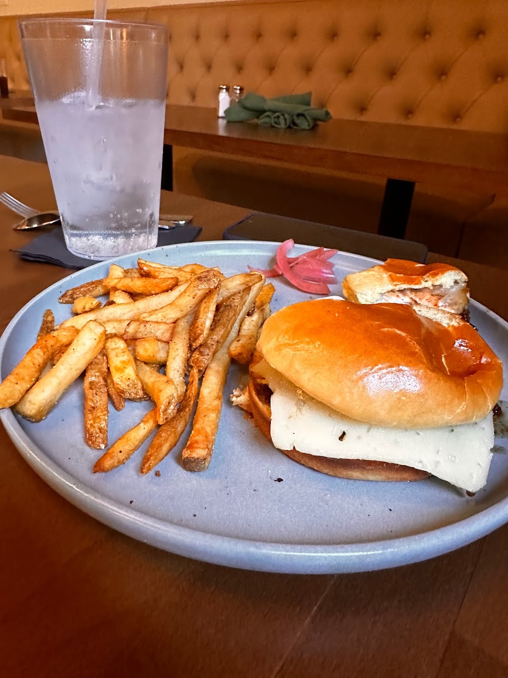 Shredders Public House | restaurant | 1889 Bella Vista Way, Bella Vista, AR 72714, USA | 4793672281 OR +1 479-367-2281