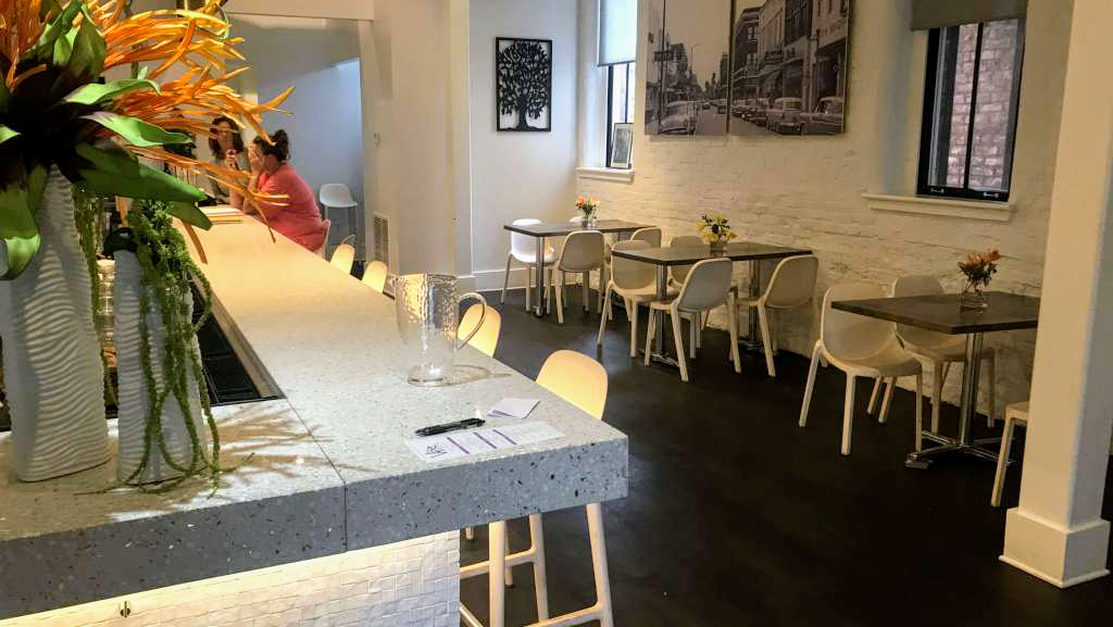 The Vine Bistro | restaurant | 222 Howard St, Greenwood, MS 38930, USA | 6623745086 OR +1 662-374-5086