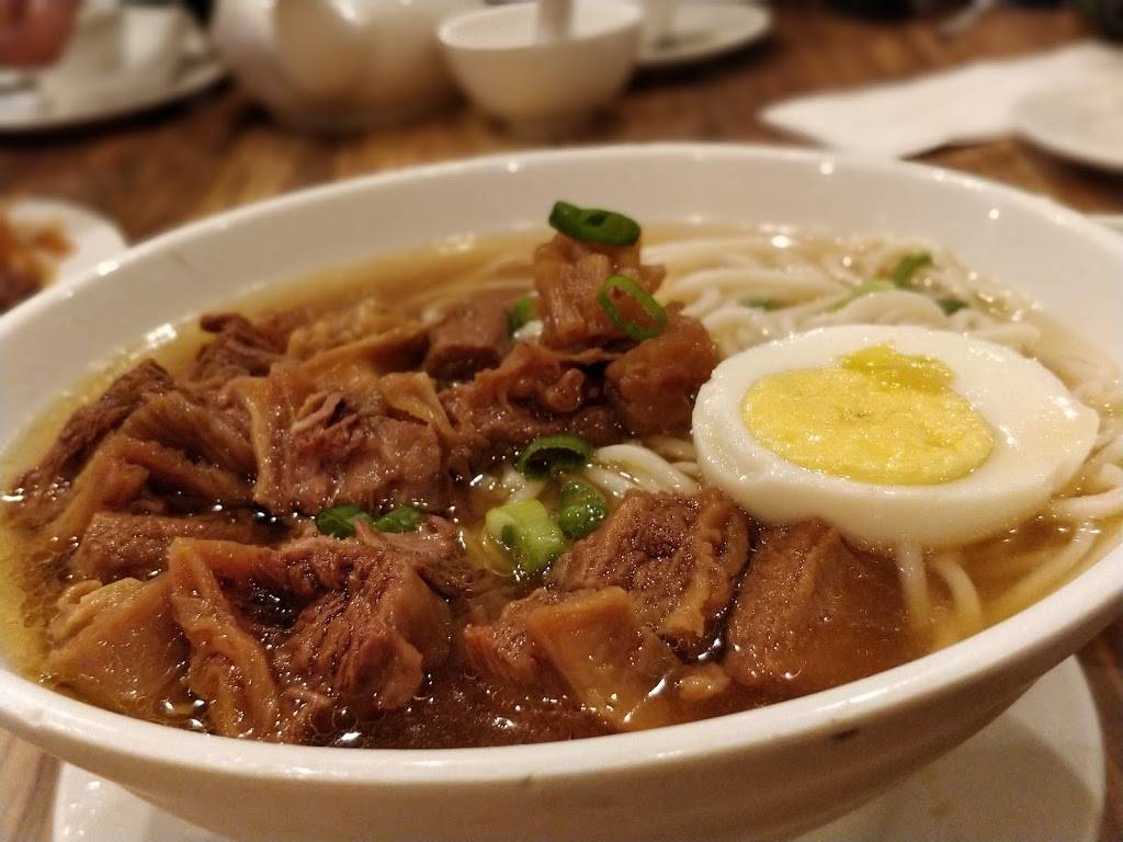 Golden Moon Restaurant | restaurant | 1177 Central Pkwy W #05, Mississauga, ON L5C 3J2, Canada | 9052737666 OR +1 905-273-7666