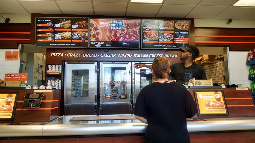 Little Caesars Pizza | meal takeaway | 58 Market Square, Lynn, MA 01905, USA | 7818422999 OR +1 781-842-2999