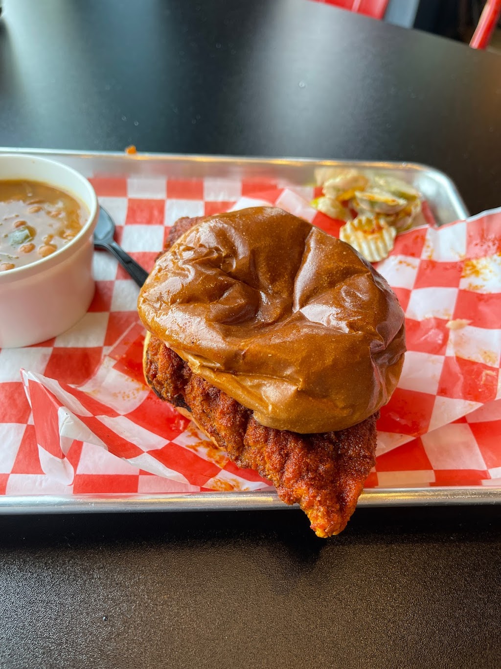 Little Lous Hot Chicken | restaurant | 2626 Coolidge Hwy, Berkley, MI 48072, USA | 2486773300 OR +1 248-677-3300