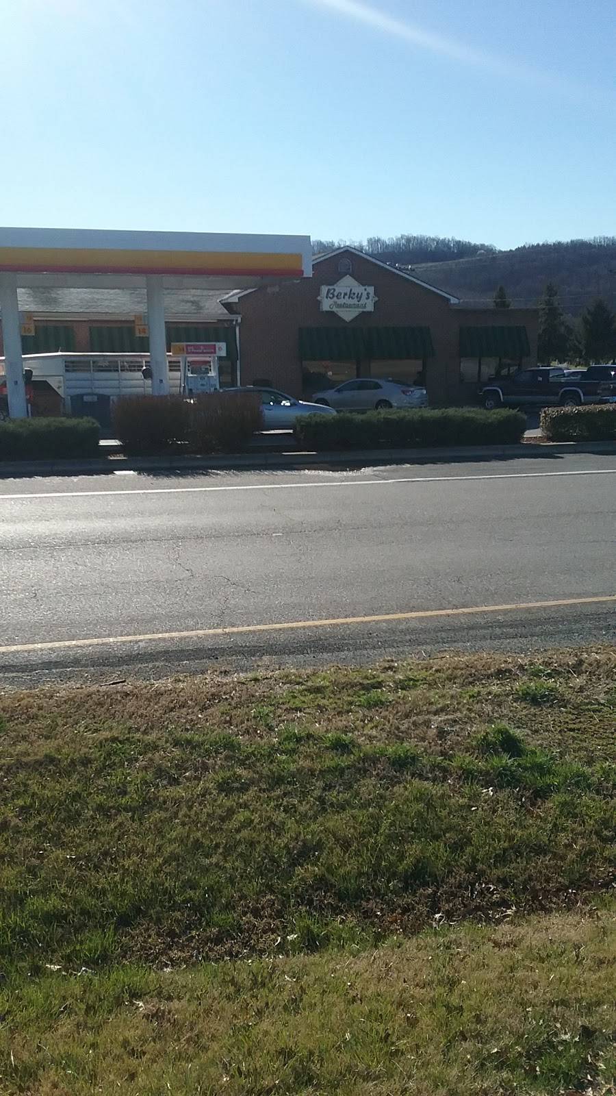 TravelCenters of America | restaurant | 2516 N Lee Hwy, Lexington, VA 24450, USA | 5404633478 OR +1 540-463-3478