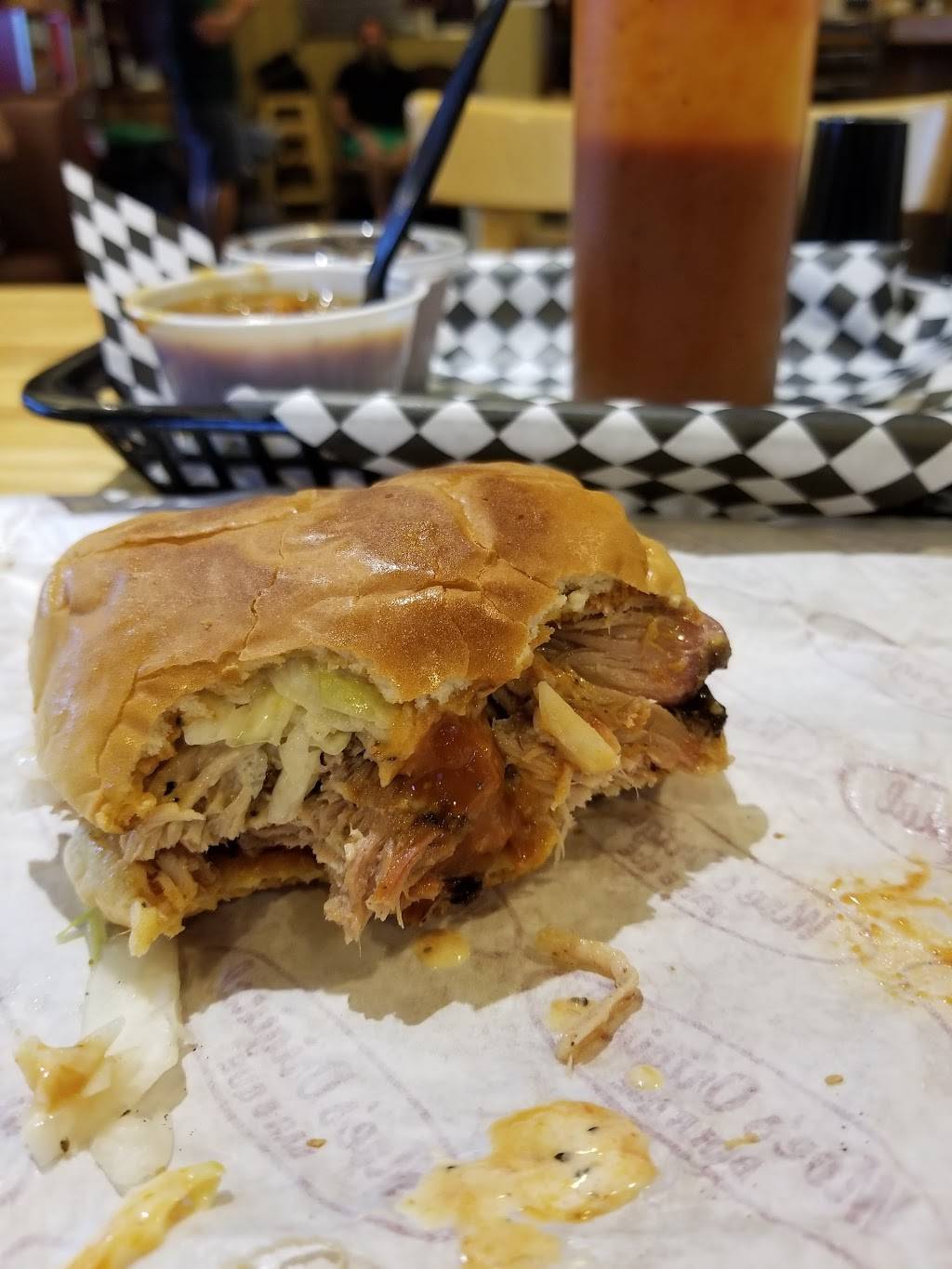 Moes Original Bar B Que | restaurant | 4 Sweeten Creek Rd, Asheville, NC 28803, USA | 8285058282 OR +1 828-505-8282