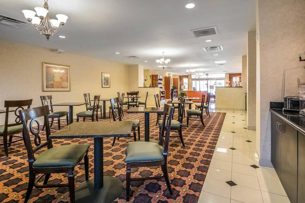 Comfort Suites West Jacksonville | restaurant | 7019 Commonwealth Ave, Jacksonville, FL 32220, USA | 9042245500 OR +1 904-224-5500