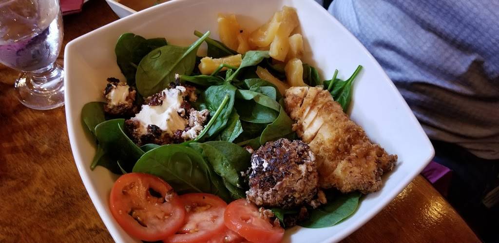 River Clubhouse | restaurant | 1821 River Rd, Upper Black Eddy, PA 18972, USA | 6105562060 OR +1 610-556-2060