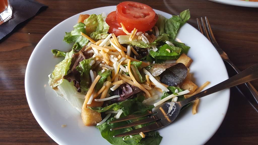 Luckys Steakhouse | restaurant | 830 Joe Mann Blvd, Midland, MI 48642, USA | 9896339133 OR +1 989-633-9133