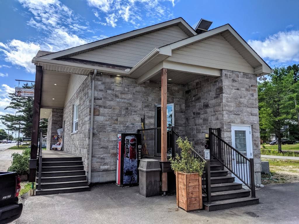 Chez Martin | restaurant | 115 Rue Saint Joseph, Gracefield, QC J0X 1W0, Canada | 8194634444 OR +1 819-463-4444