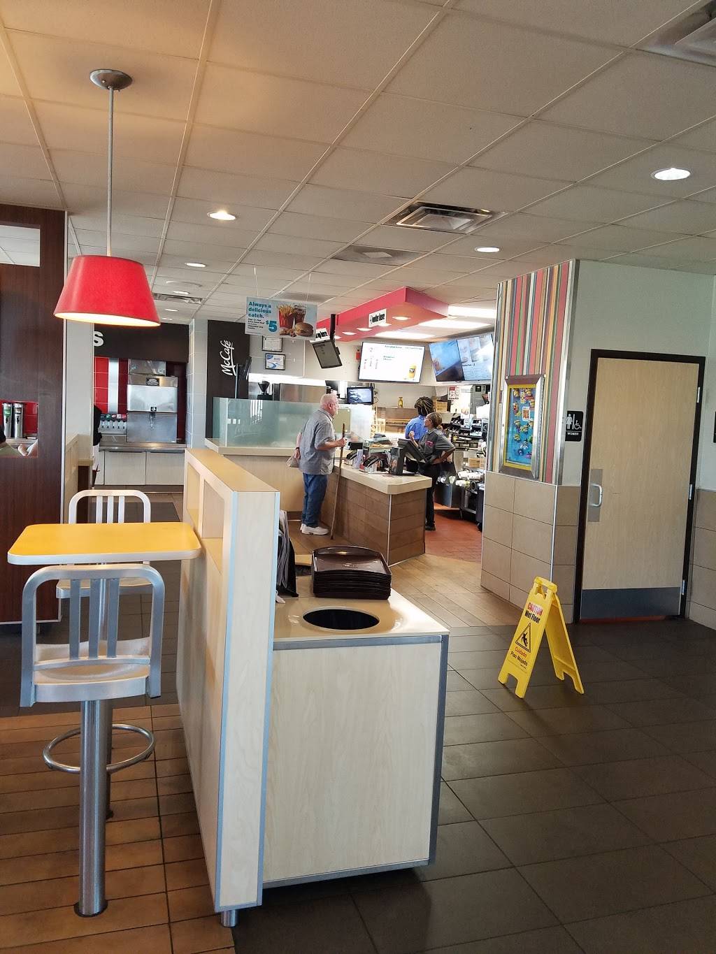 McDonalds | cafe | 7350 Veterans Pkwy, Columbus, GA 31909, USA | 7063223585 OR +1 706-322-3585